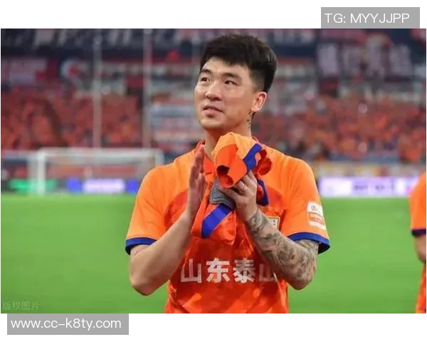 石柯深情告别感谢泰山球迷与队友携手共度难忘时光